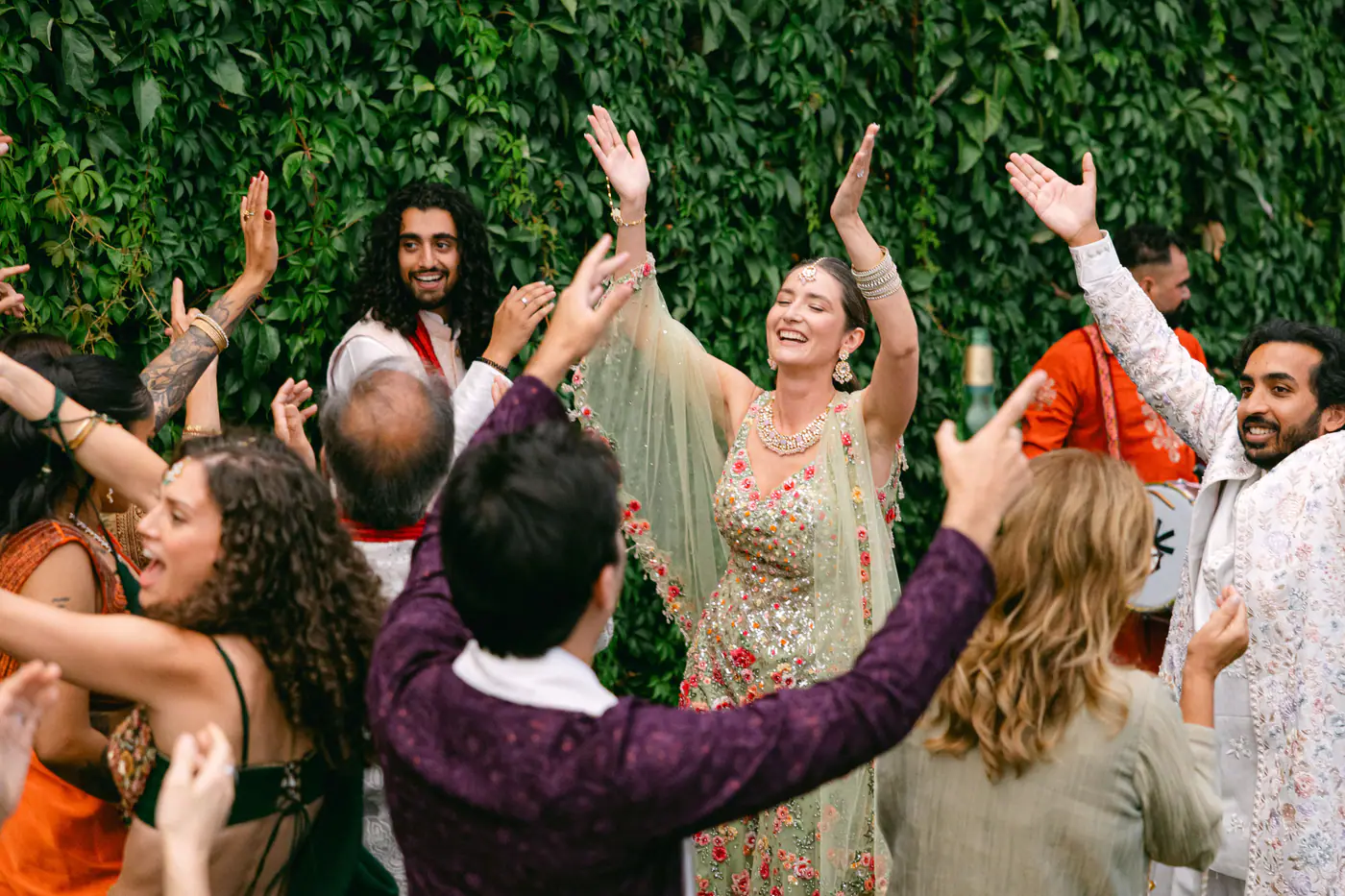 Teresa & Eshan’s Sangeet at Villa Richter, Prague — photo 135 of 196