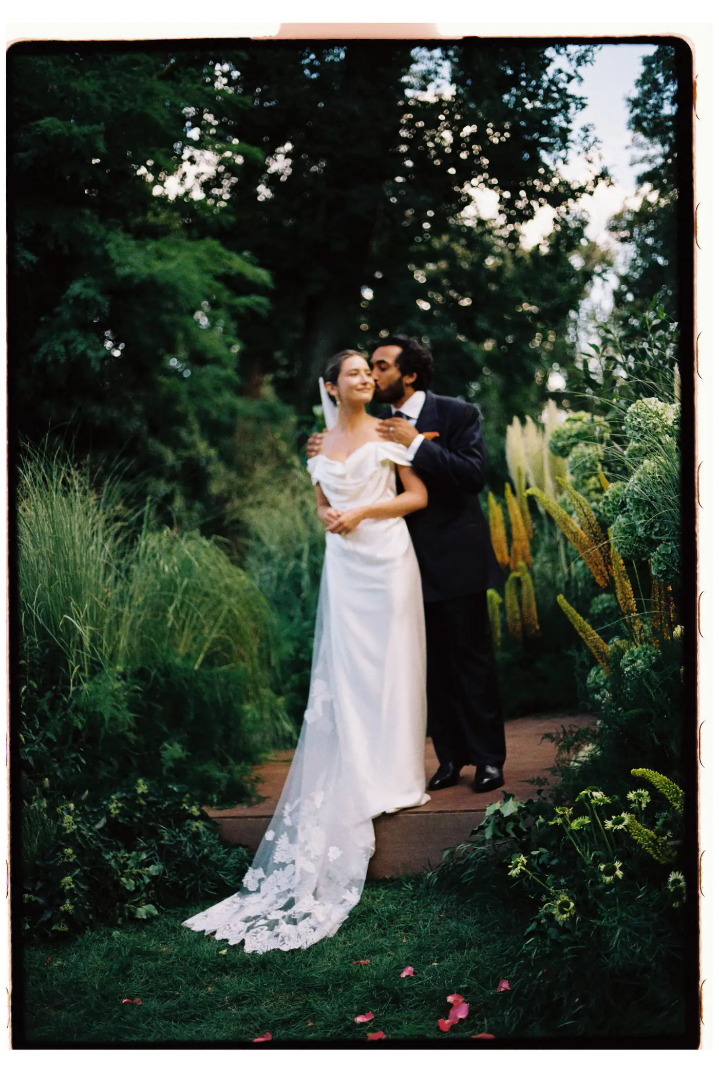 Teresa & Eshan’s Wedding at Bon Repos chateau — photo 193 of 331