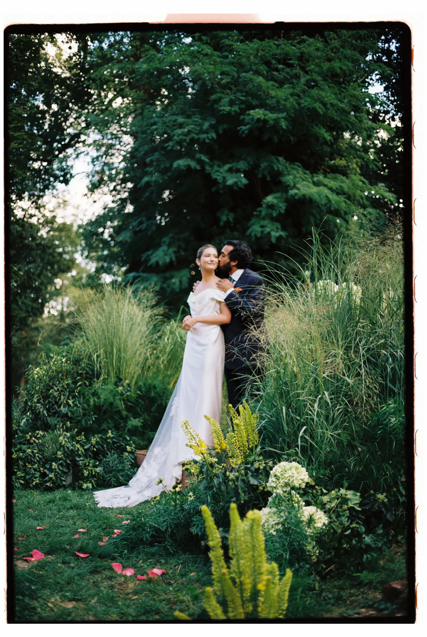 Teresa & Eshan’s Wedding at Bon Repos chateau — photo 194 of 331