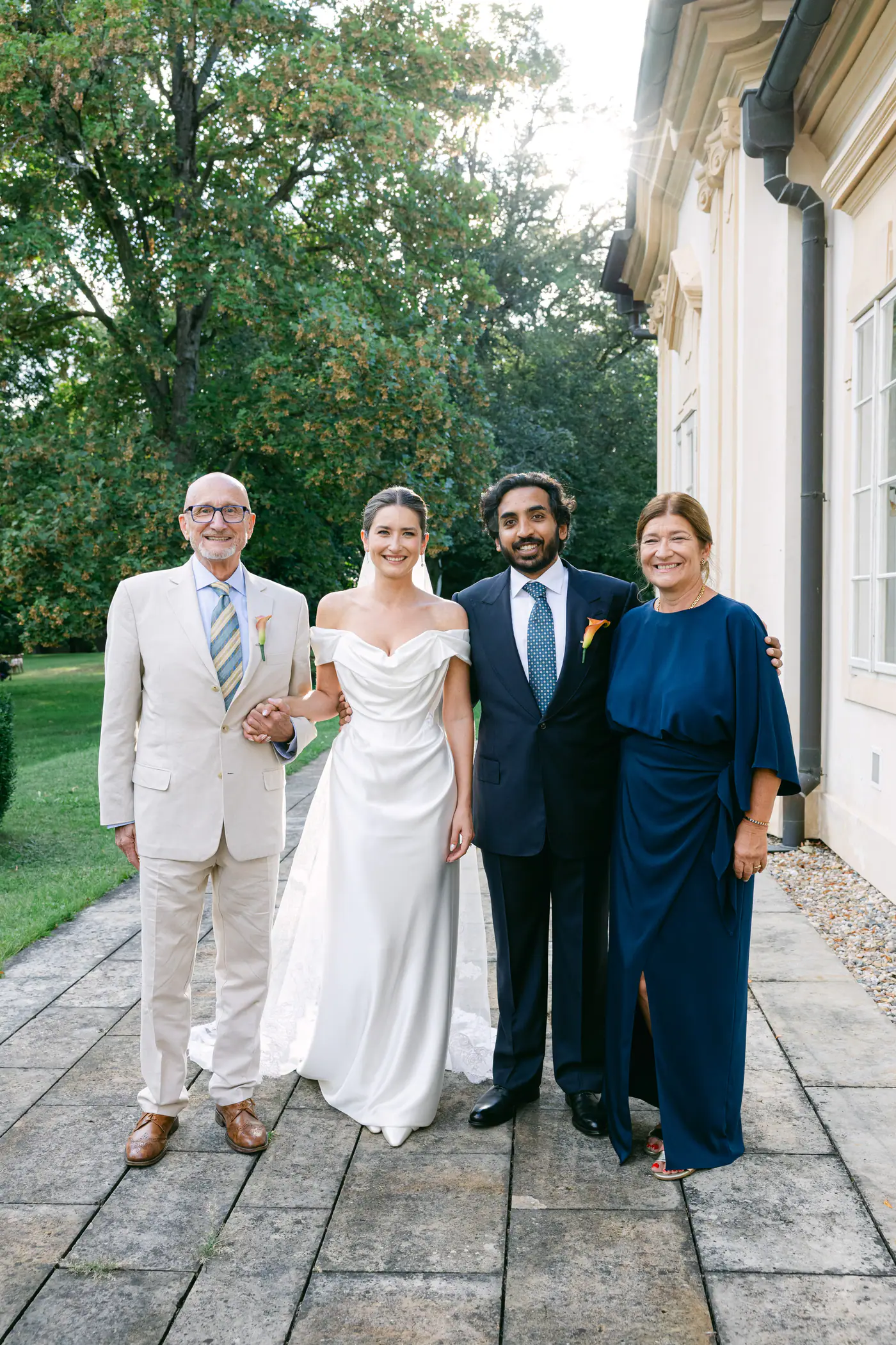 Teresa & Eshan’s Wedding at Bon Repos chateau — photo 235 of 331