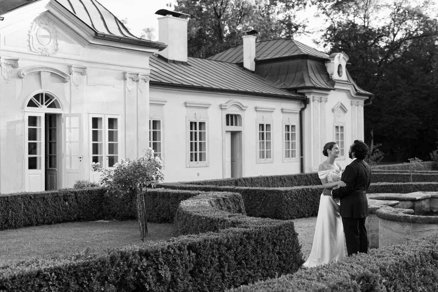 Teresa & Eshan’s Wedding at Bon Repos chateau — photo 251 of 331
